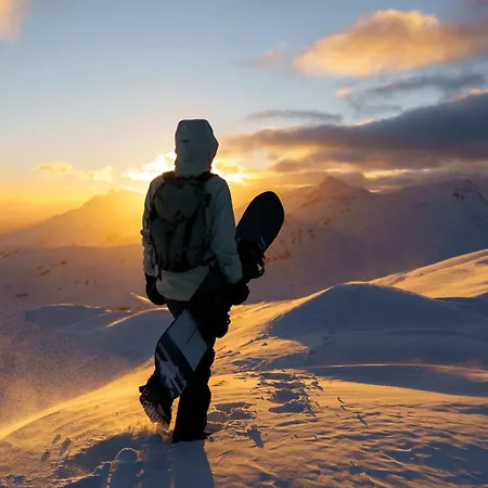 Clea - Modern Alpine Hideaway