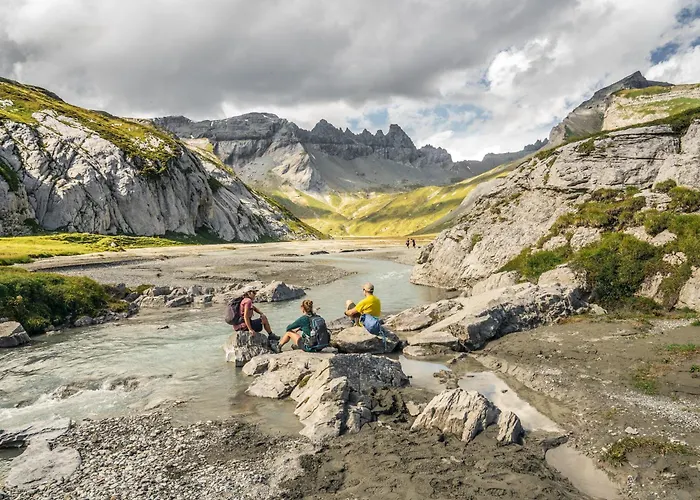 Clea - Modern Alpine Hideaway